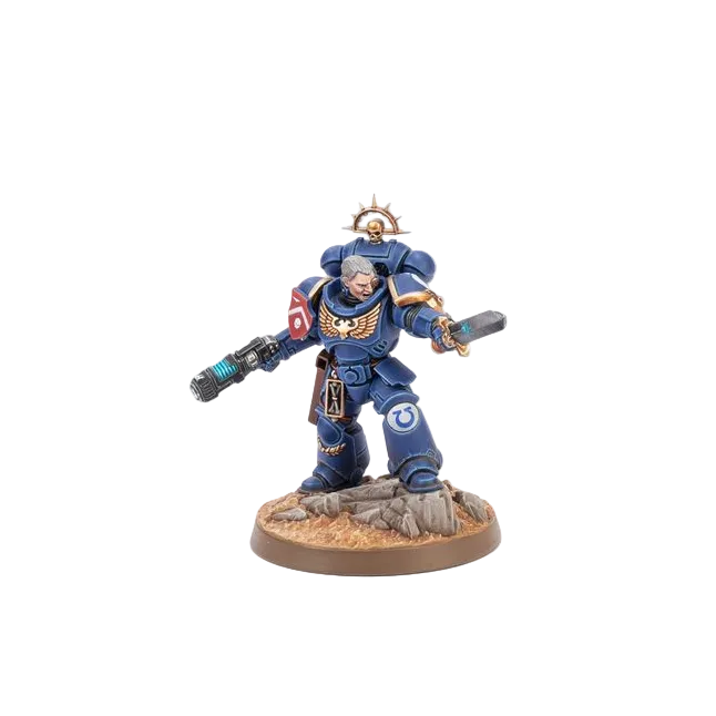 Warhammer 40,000 Introductory Set Space Marine Lieutenant Miniature